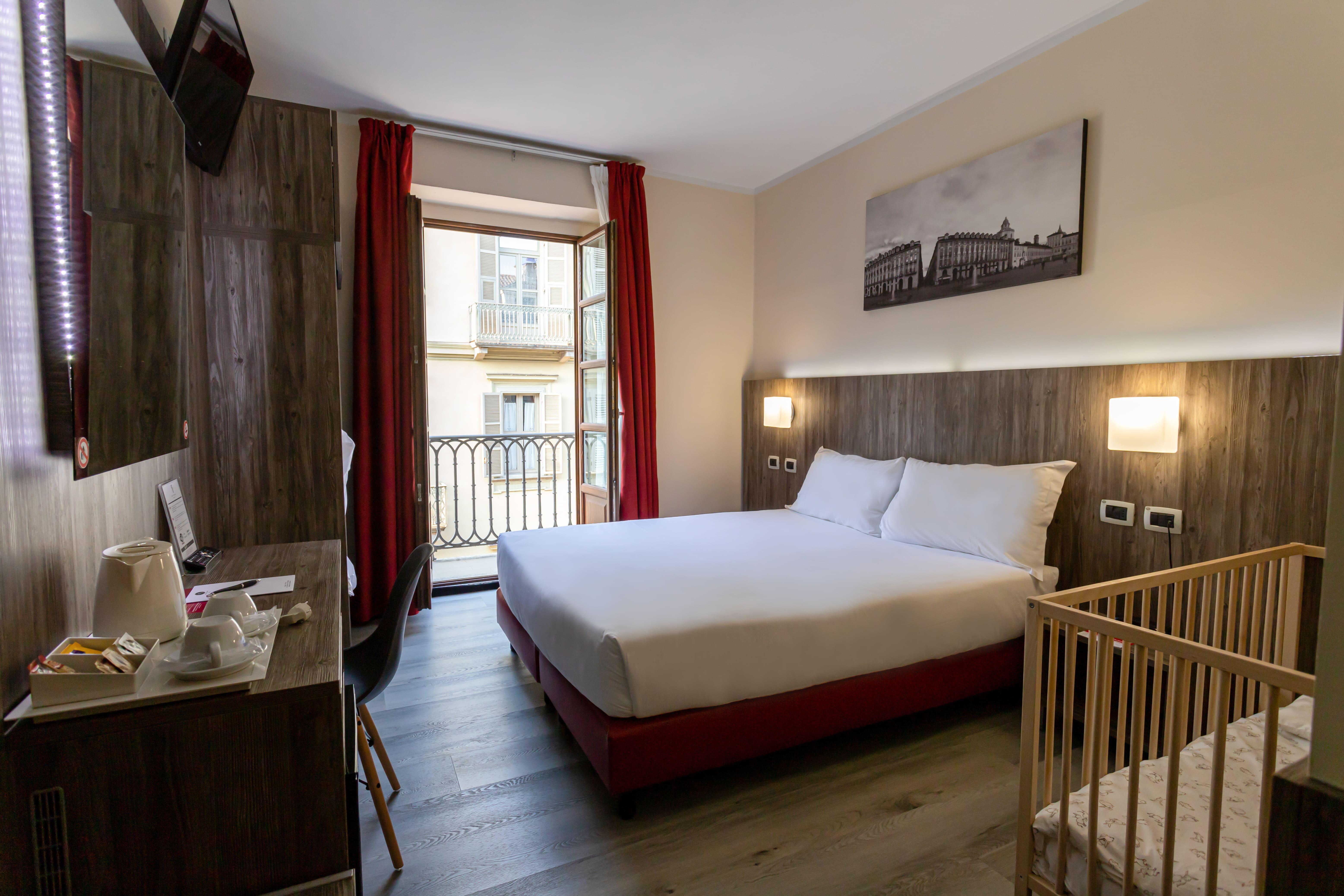 Hotel Urbani Турин Экстерьер фото