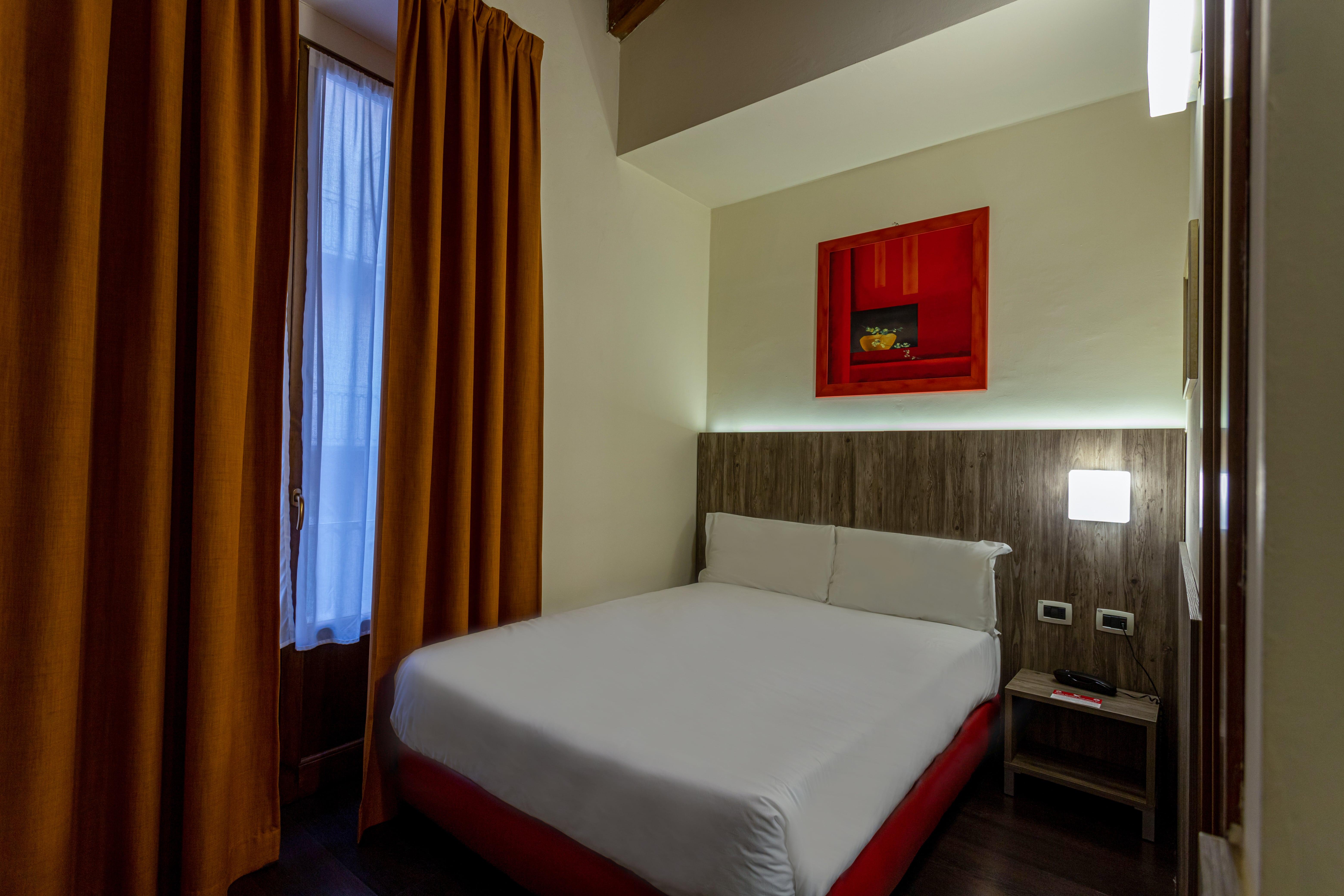 Hotel Urbani Турин Экстерьер фото