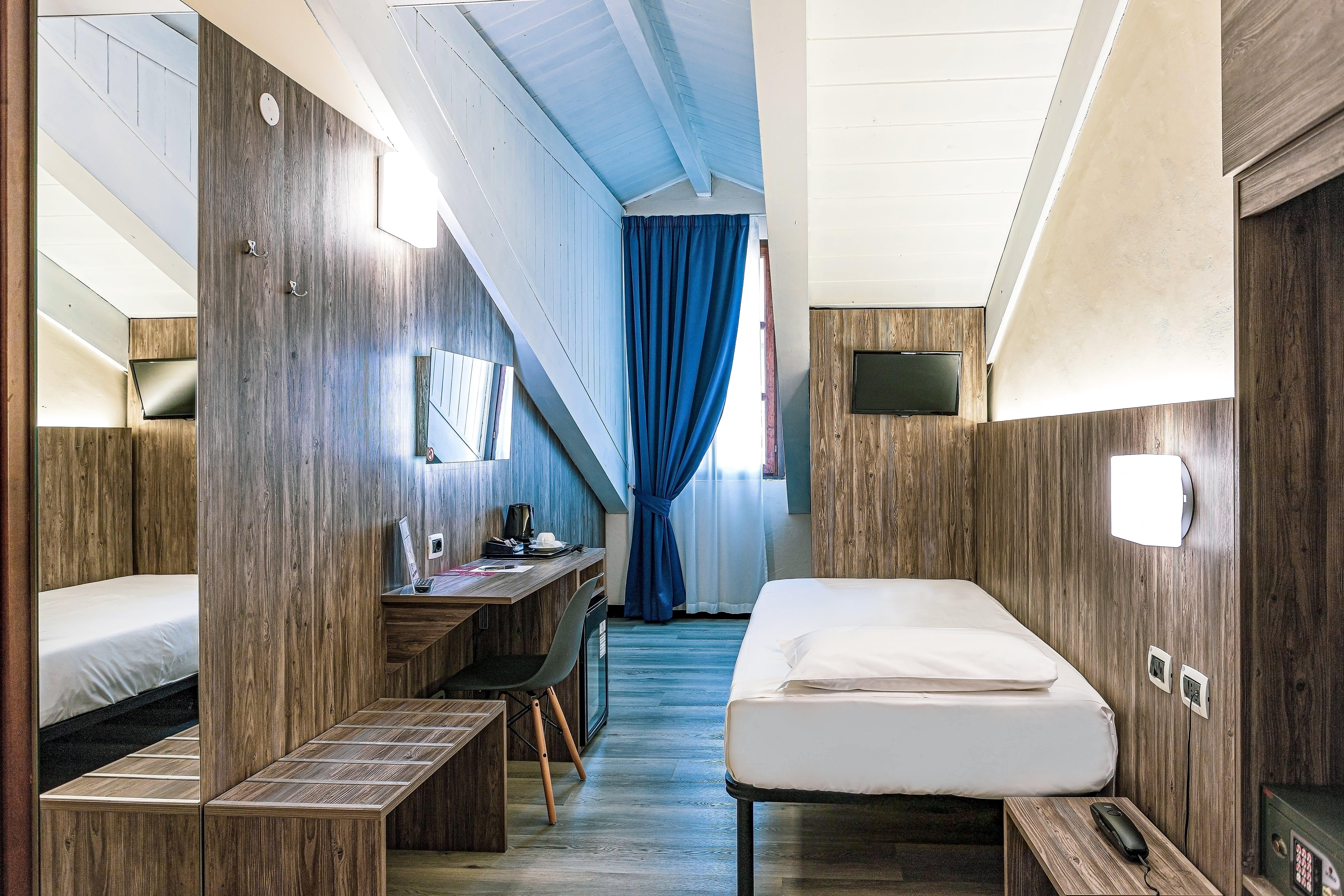 Hotel Urbani Турин Экстерьер фото